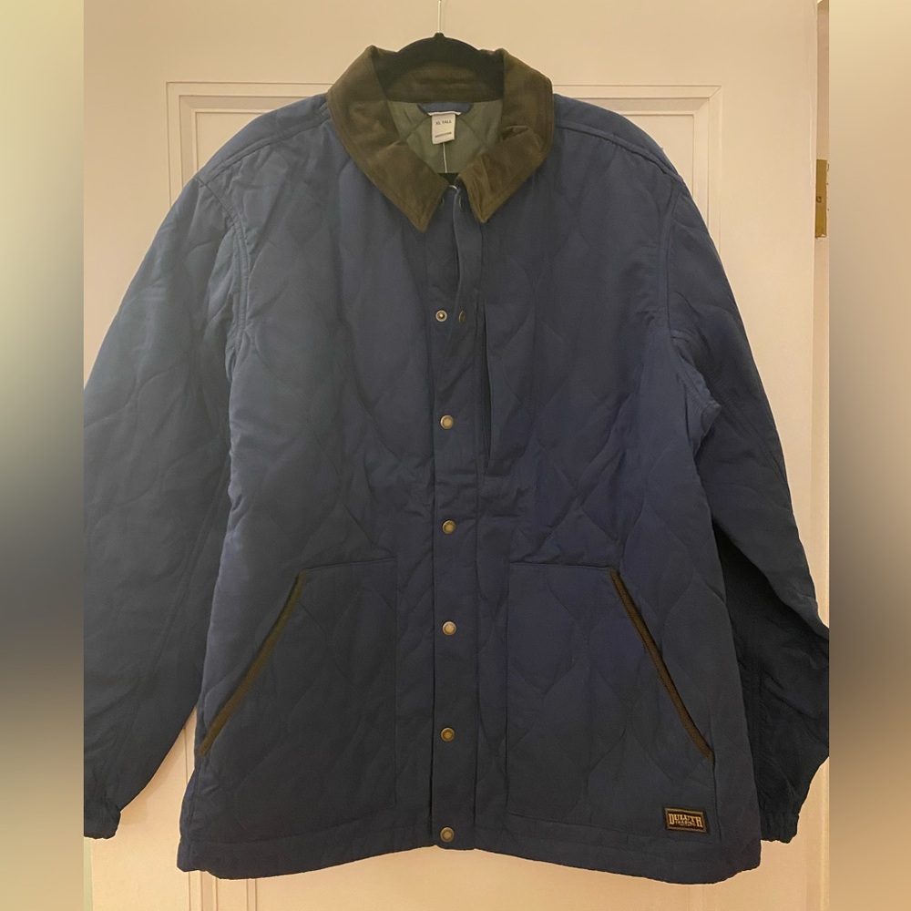 Duluth trading net mens coat Extra large tall. Blue eith olive green lining